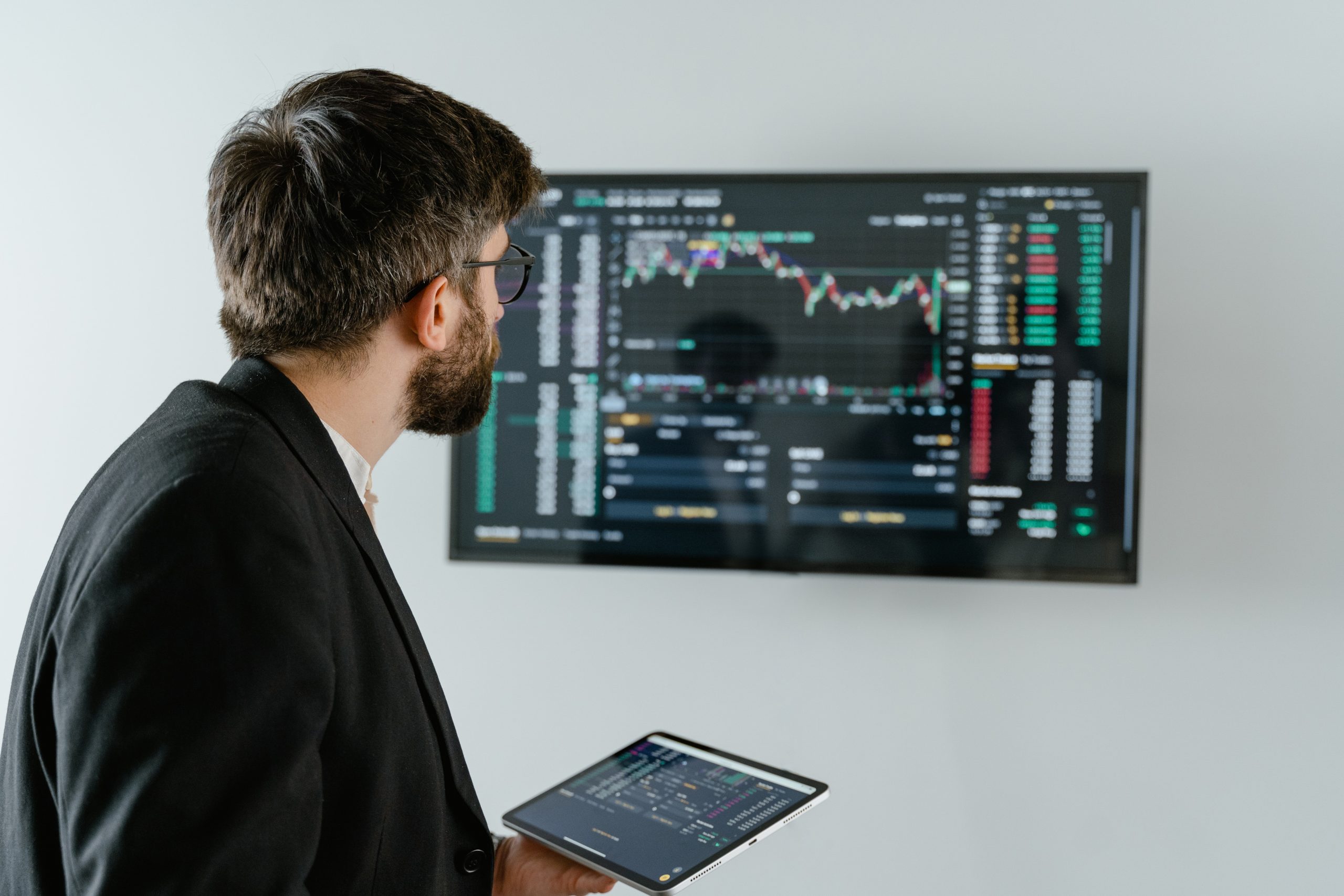 Benefits of CRM in Investment Banking