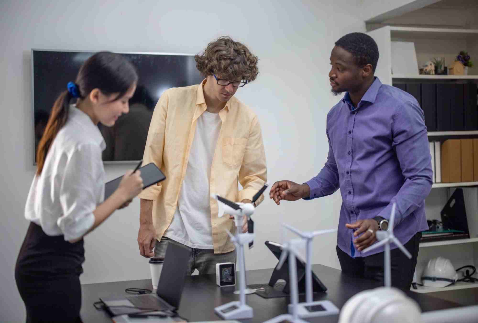 Why Look for a Google Sheets Alternative for CRM