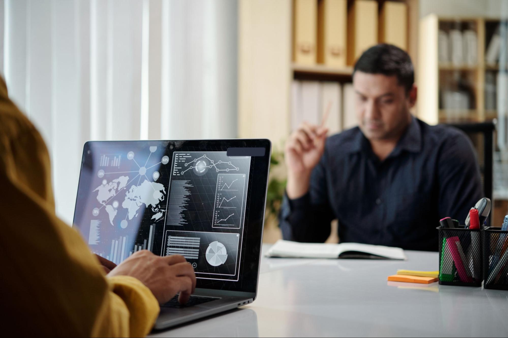 Human-AI Collaboration in Customer Interactions
