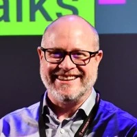  Niki Dinsey